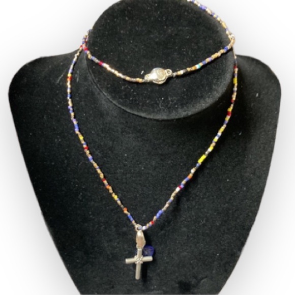 Native made beaded cross necklace - Picture 2 of 7